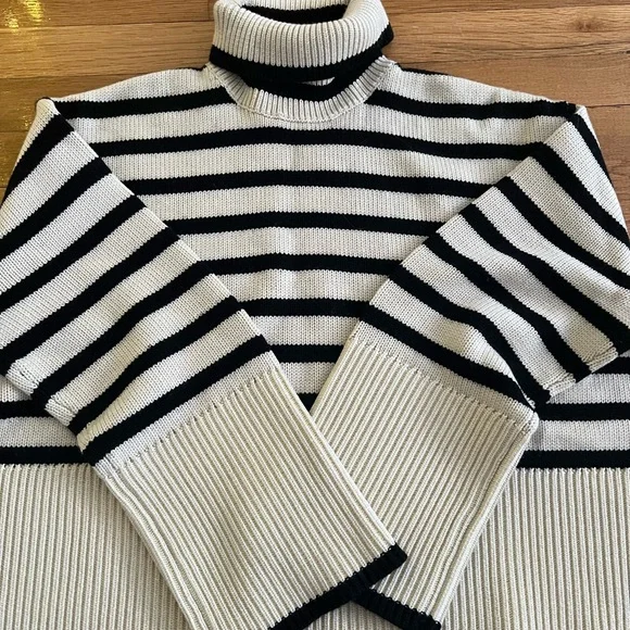 TOTEME Striped Wool and Cotton Turtleneck Sweater Size Small NWOT